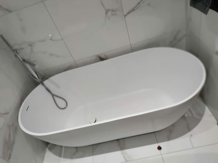 Luxury In 2 Bedroom 1 Balcony Appartement Larnaca